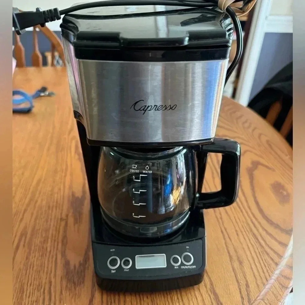 Capresso Black 5-Cup Mini Drip Coffee Maker Guc